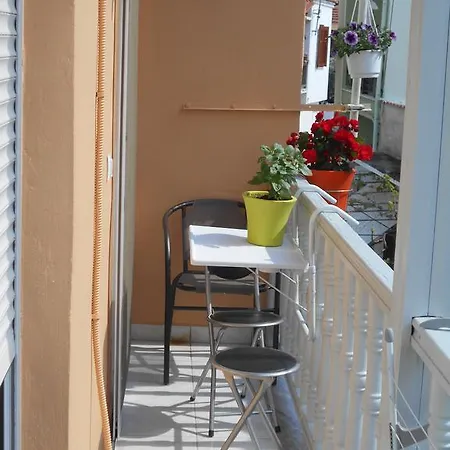 Eveline House Apartmán *