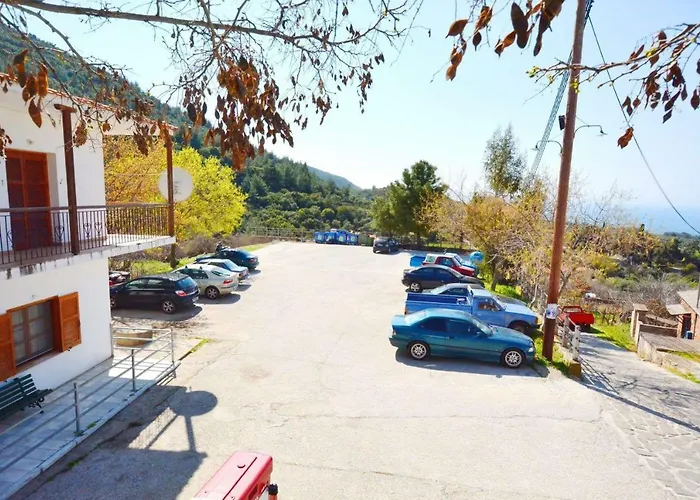 Eveline House Kallirákhi