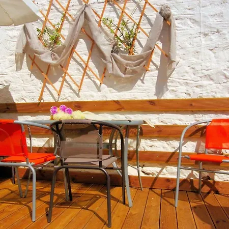 Eveline House * Kallirákhi